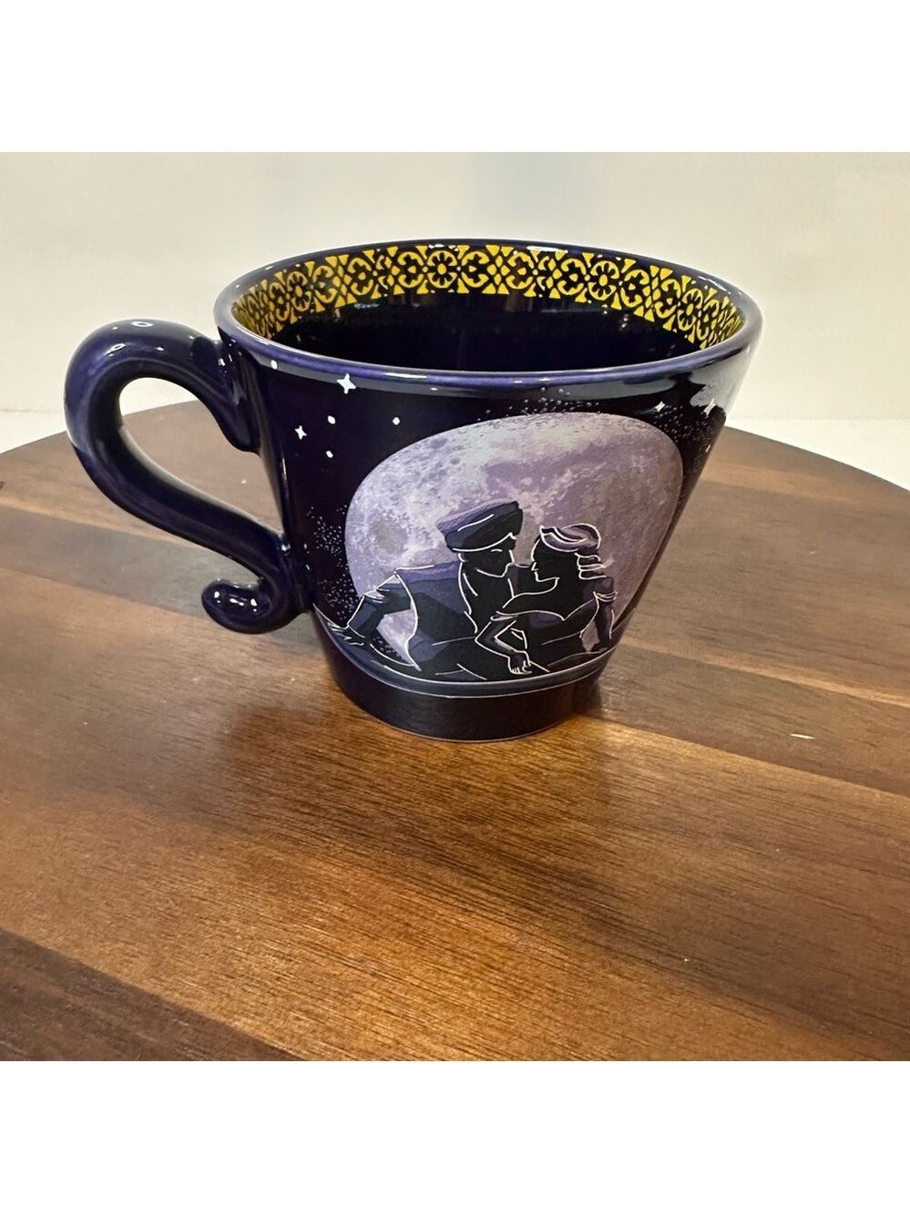 ✨ Disney Aladdin & Jasmine Silhouette Mug – Purple Moonlit Night Ceramic Cup ✨